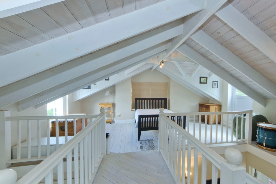 9 Bedroom Property for Sale in Leisure Isle Western Cape